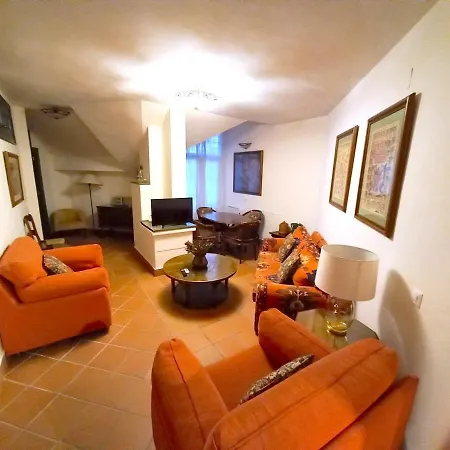 Plaza Andalucia Edificio Salvia 2-6 Pax *